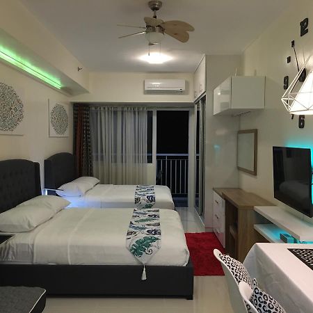 Апартаменти Breezy Wind 19Twentysix Tagaytay City Екстер'єр фото
