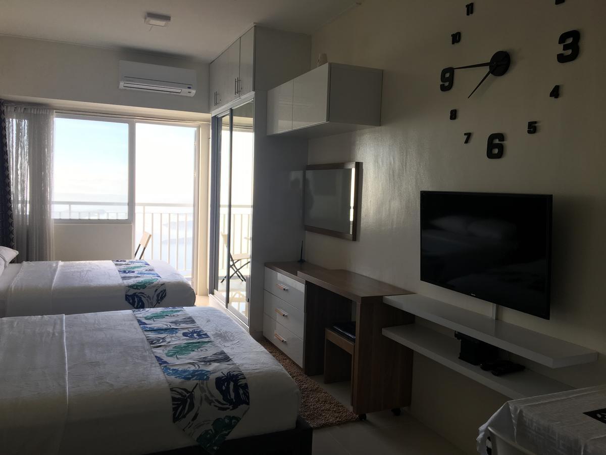 Апартаменти Breezy Wind 19Twentysix Tagaytay City Екстер'єр фото